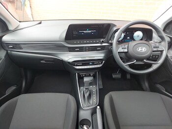 Used Hyundai i20 2024 for sale - 76451388: Photo