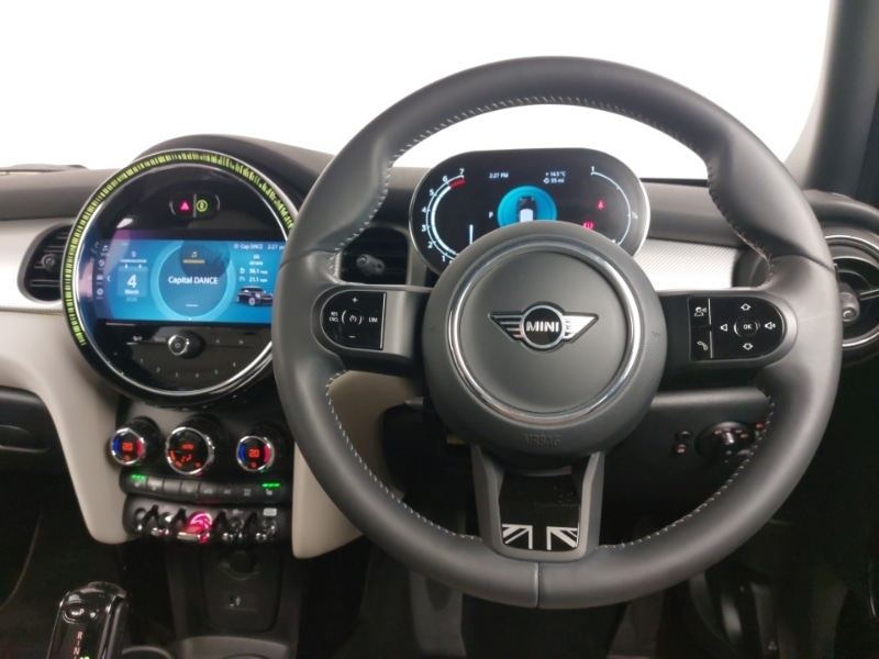 Used MINI Hatch 2023 for sale - 77752677: Photo 5