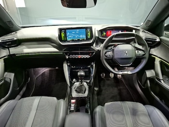 Used Peugeot 2008 2022 for sale - 76225533: Photo 2