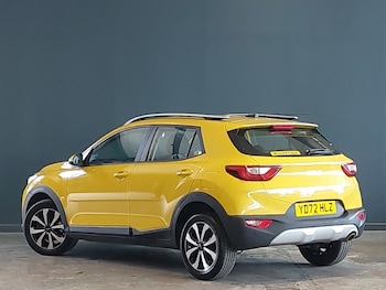Used Kia Stonic 2023 for sale - 79031097: Photo