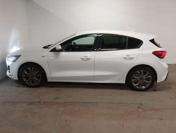 Used Ford Focus 2022 for sale - 78298406: Photo