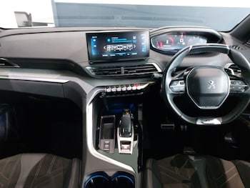 Used Peugeot 3008 2022 for sale - 76144705: Photo 2