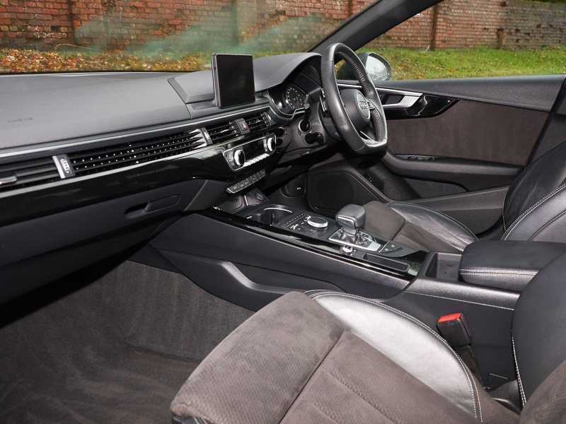 Used Audi A5 2020 for sale - 76726619: Photo 2