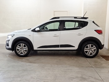 Used Dacia Sandero Stepway 2022 for sale - 76051622: Photo
