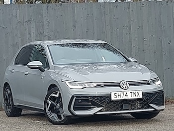 Used Volkswagen Golf 2024 for sale - 77229104: Photo