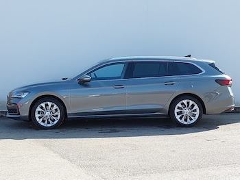 Used Skoda Superb 2024 for sale - 75686290: Photo