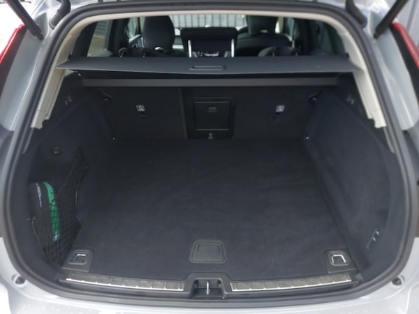 Used Volvo XC60 2024 for sale - 76328634: Photo 8
