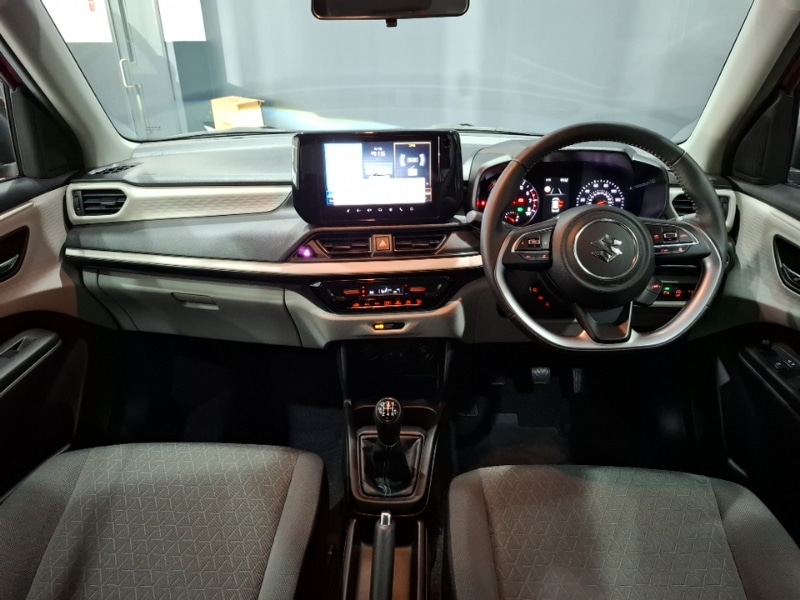 Used Suzuki Swift 2024 for sale - 76475703: Photo 2