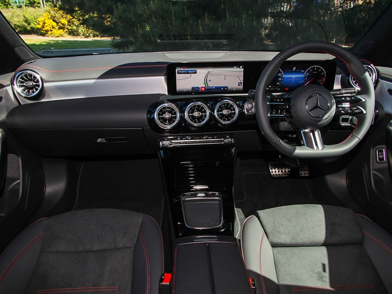 Used Mercedes-Benz CLA 2025 for sale - 76129584: Photo 2