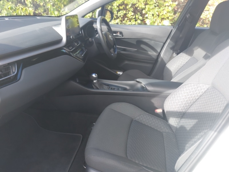 Used Toyota C-HR 2021 for sale - 76459550: Photo 5