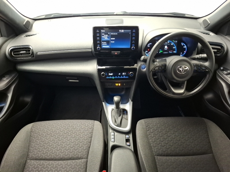 Used Toyota Yaris Cross 2022 for sale - 77197231: Photo 2