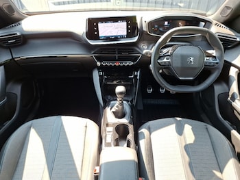 Used Peugeot 2008 2023 for sale - 79195125: Photo
