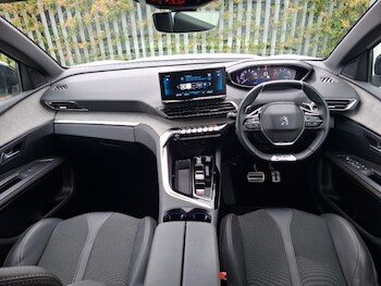 Used Peugeot 5008 2023 for sale - 78647834: Photo