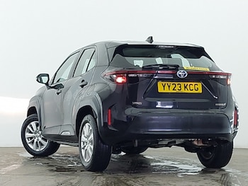 Used Toyota Yaris Cross 2023 for sale - 78560502: Photo