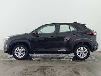 Used Toyota Yaris Cross 2023 for sale - 78560502: Photo