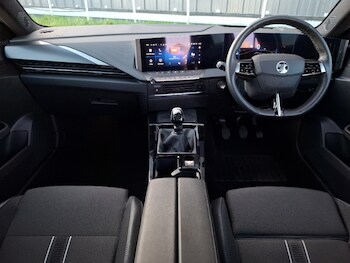 Used Vauxhall Astra 2024 for sale - 77695091: Photo