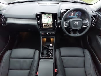 Used Volvo XC40 2025 for sale - 77003920: Photo