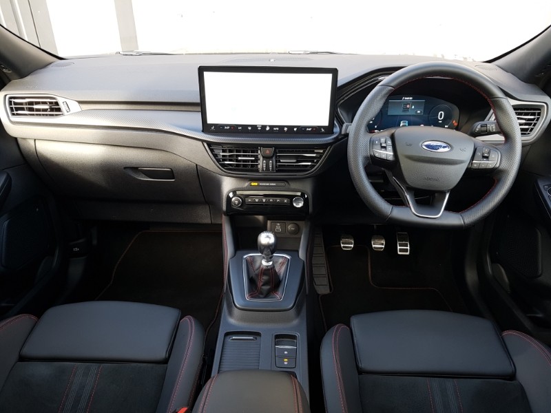 Used Ford Kuga 2025 for sale - 76720543: Photo 2