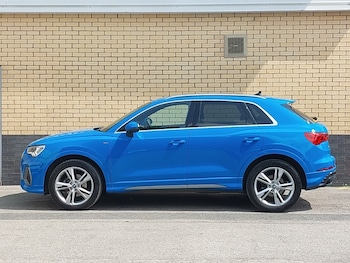 Used Audi Q3 2020 for sale - 75442049: Photo