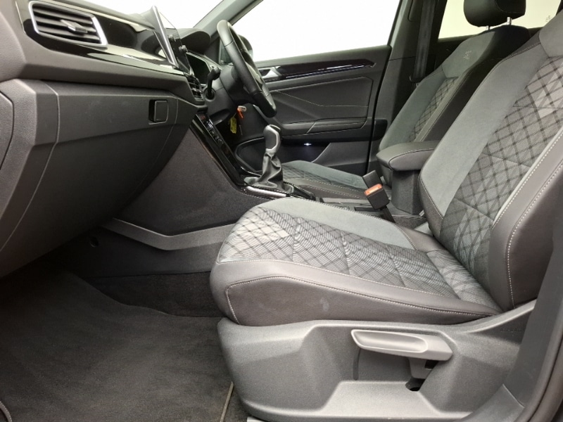 Used Volkswagen T-Roc 2022 for sale - 76764410: Photo 5