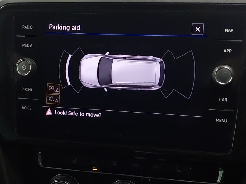 Used Volkswagen Passat 2019 for sale - 76967630: Photo 10