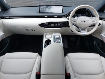 Used Genesis GV70 2023 for sale - 77876787: Photo