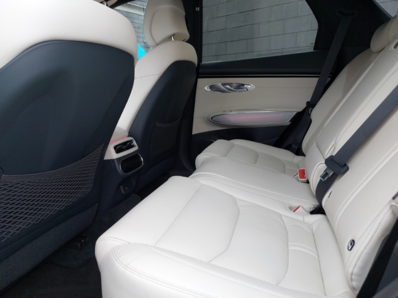 Used Genesis GV70 2023 for sale - 77876787: Photo 6