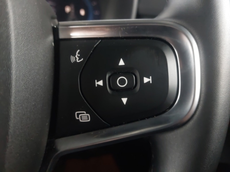 Used Volvo XC40 2024 for sale - 77690542: Photo 11