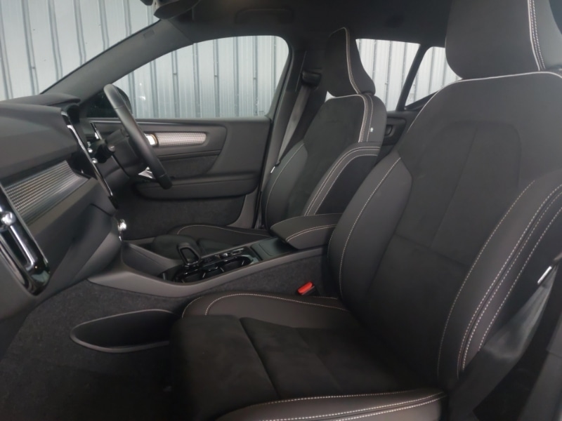 Used Volvo XC40 2024 for sale - 77690542: Photo 5