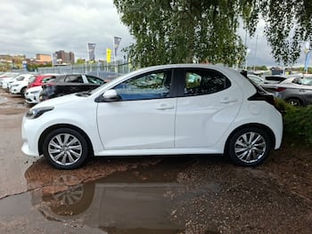 Used Toyota Yaris 2023 for sale - 79843900: Photo