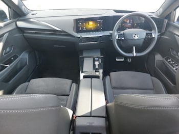 Used Vauxhall Astra 2024 for sale - 76071014: Photo