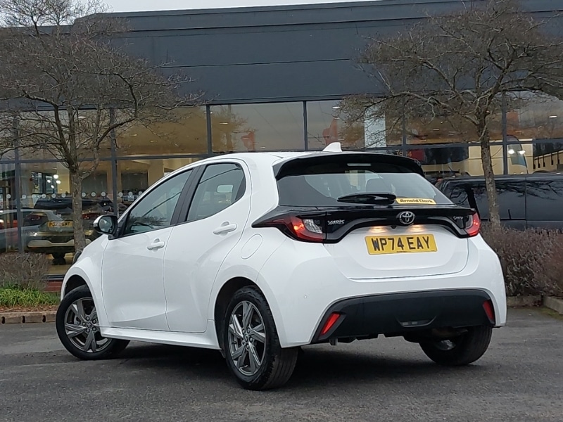 Used Toyota Yaris 2024 for sale - 77876203: Photo 3