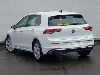 Used Volkswagen Golf 2024 for sale - 77046648: Photo