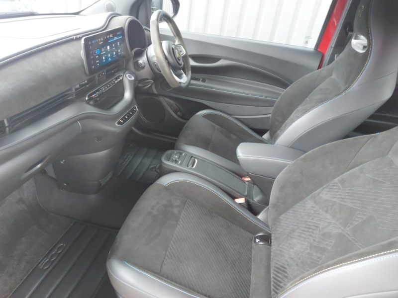 Used Abarth 500 2024 for sale - 77985324: Photo 5