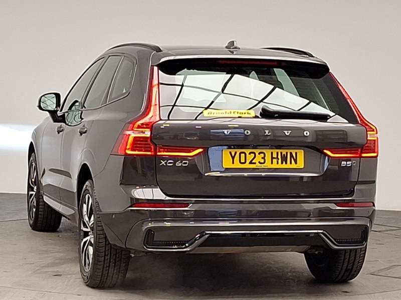 Used Volvo XC60 2023 for sale - 77325700: Photo 3