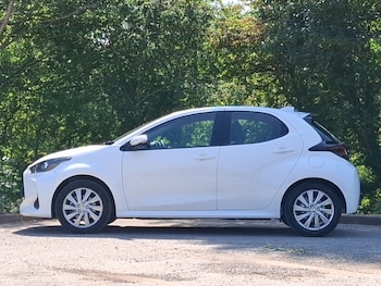 Used Toyota Yaris 2023 for sale - 79480682: Photo