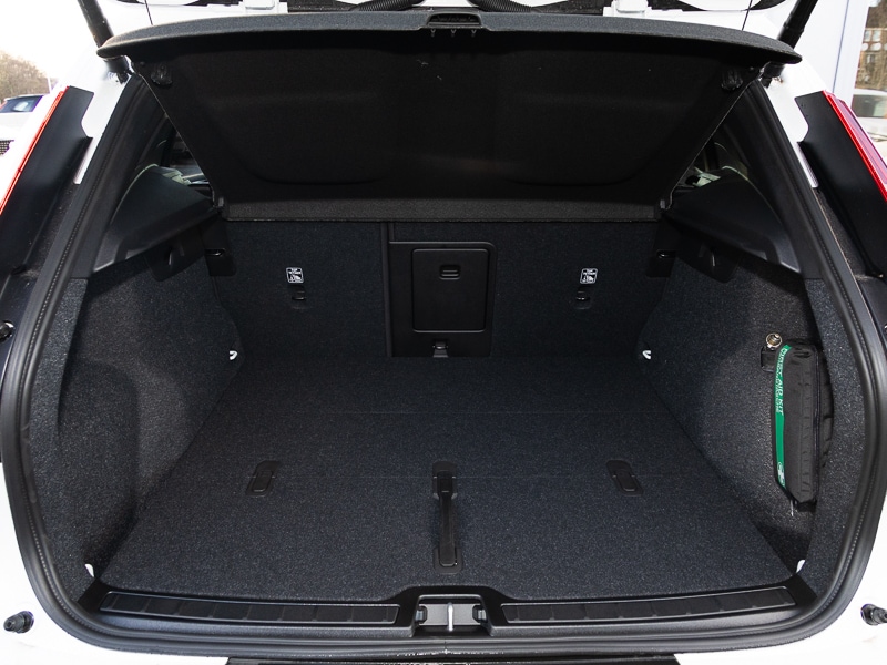 Used Volvo XC40 2025 for sale - 77170157: Photo 8