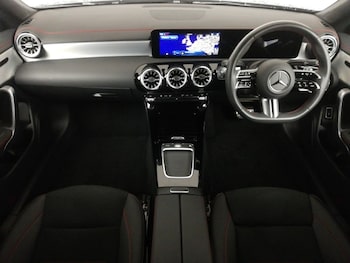 Used Mercedes-Benz CLA 2024 for sale - 76310447: Photo 2