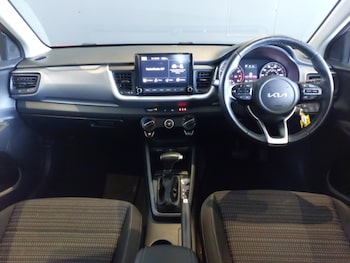 Used Kia Stonic 2023 for sale - 79011614: Photo