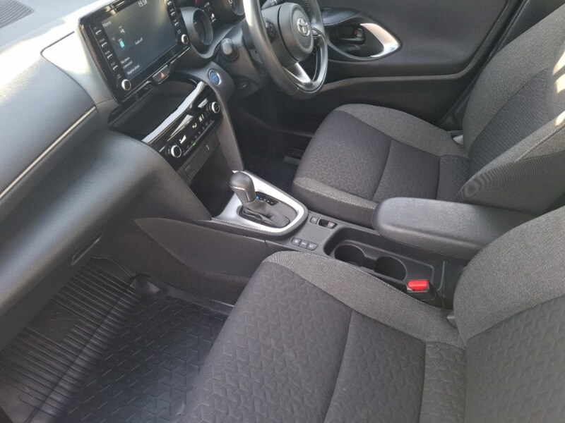 Used Toyota Yaris Cross 2023 for sale - 77949868: Photo 5