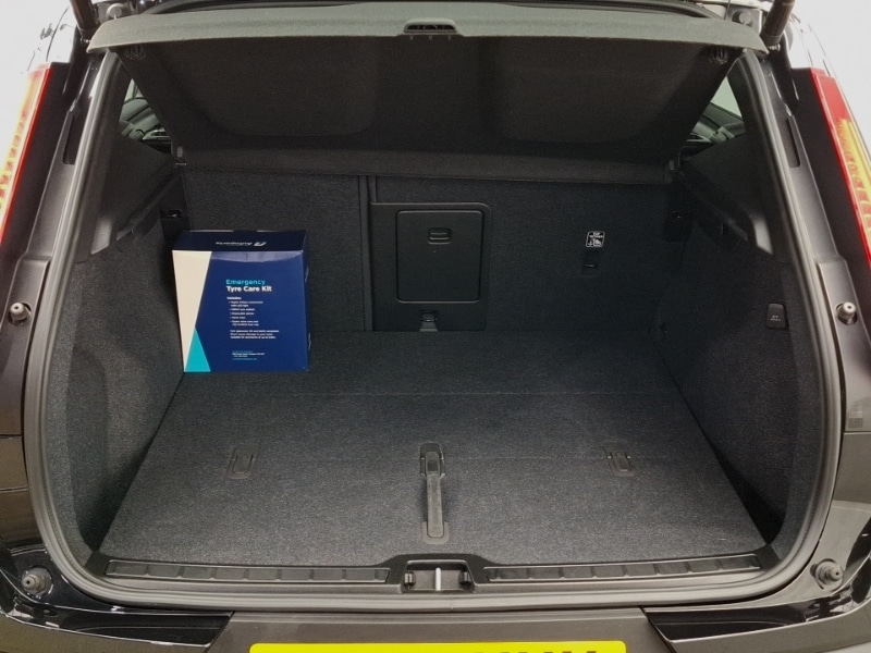 Used Volvo XC40 2024 for sale - 76347719: Photo 8