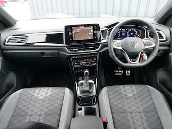 Used Volkswagen T-Roc 2025 for sale - 77063106: Photo