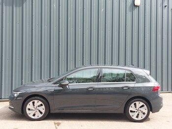 Used Volkswagen Golf 2024 for sale - 78782917: Photo