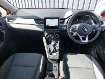 Used Renault Captur 2023 for sale - 78585023: Photo