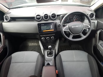 Used Dacia Duster 2023 for sale - 79406431: Photo