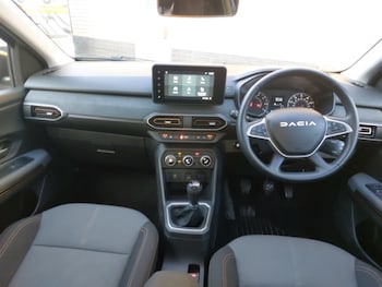 Used Dacia Sandero Stepway 2024 for sale - 77798841: Photo