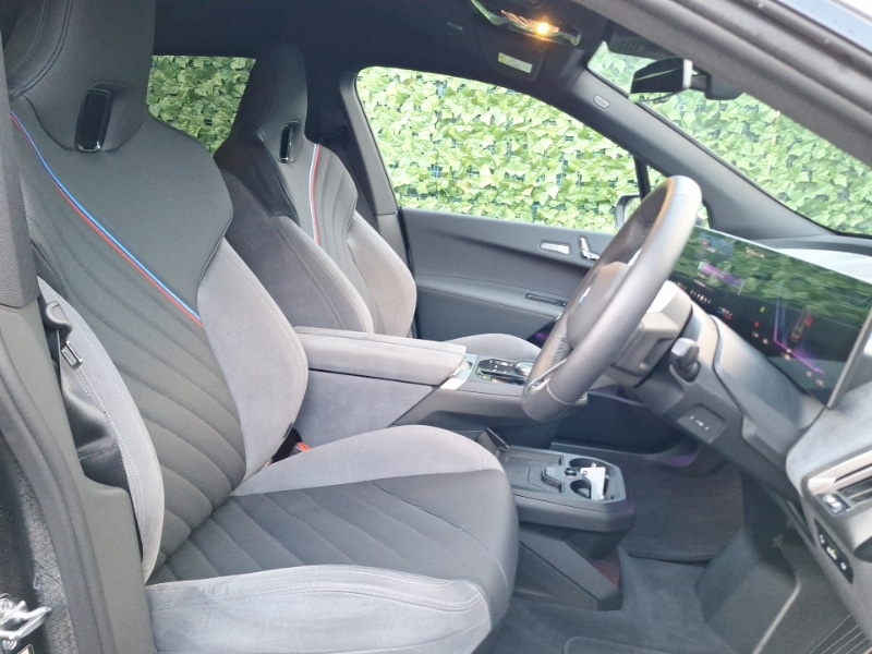 Used BMW iX 2025 for sale - 76583916: Photo 11