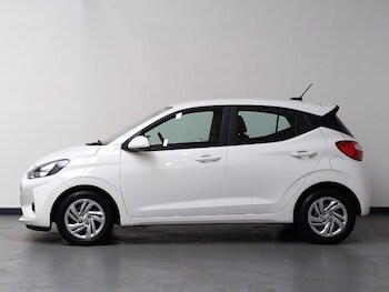 Used Hyundai i10 2023 for sale - 76369844: Photo