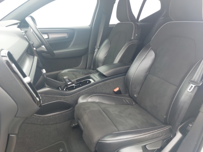 Used Volvo XC40 2021 for sale - 76442352: Photo 5