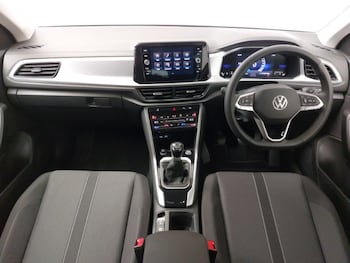 Used Volkswagen T-Roc 2025 for sale - 76770376: Photo